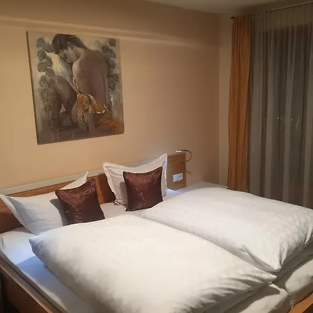 Haus Zudrell Homestay